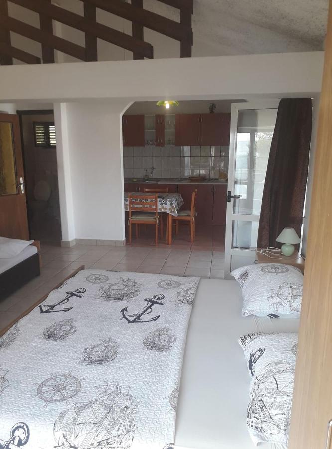Apartments Vrsa Селине Экстерьер фото