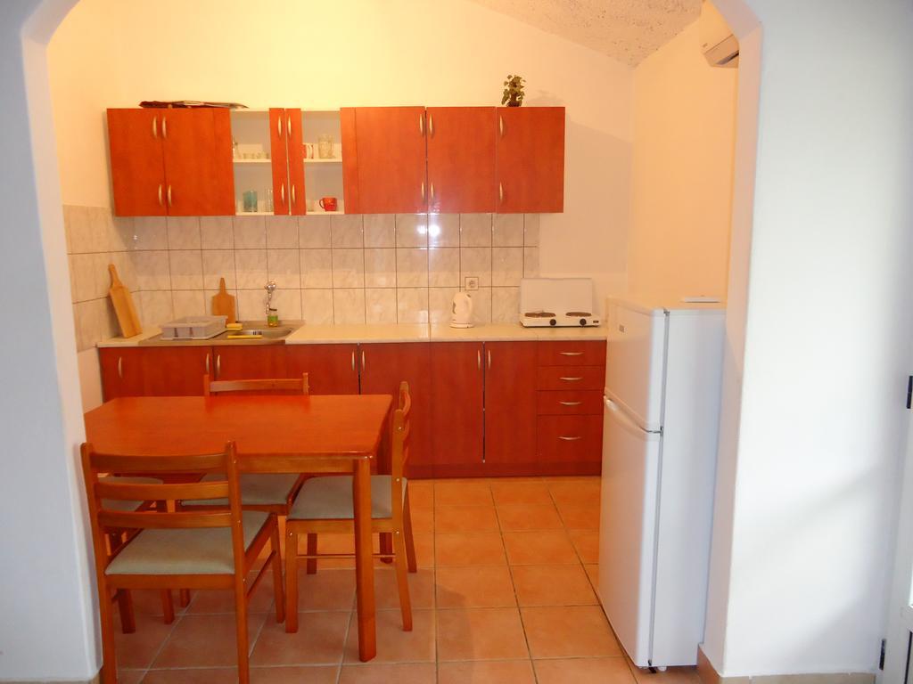 Apartments Vrsa Селине Экстерьер фото